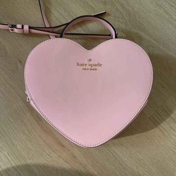 New Kate Spade Love Shack Heart Crossbody Purse - Picture 5 of 5